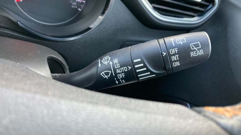 Vauxhall Crossland X 1.2 Tech Line Nav 5dr Petrol Hatchback